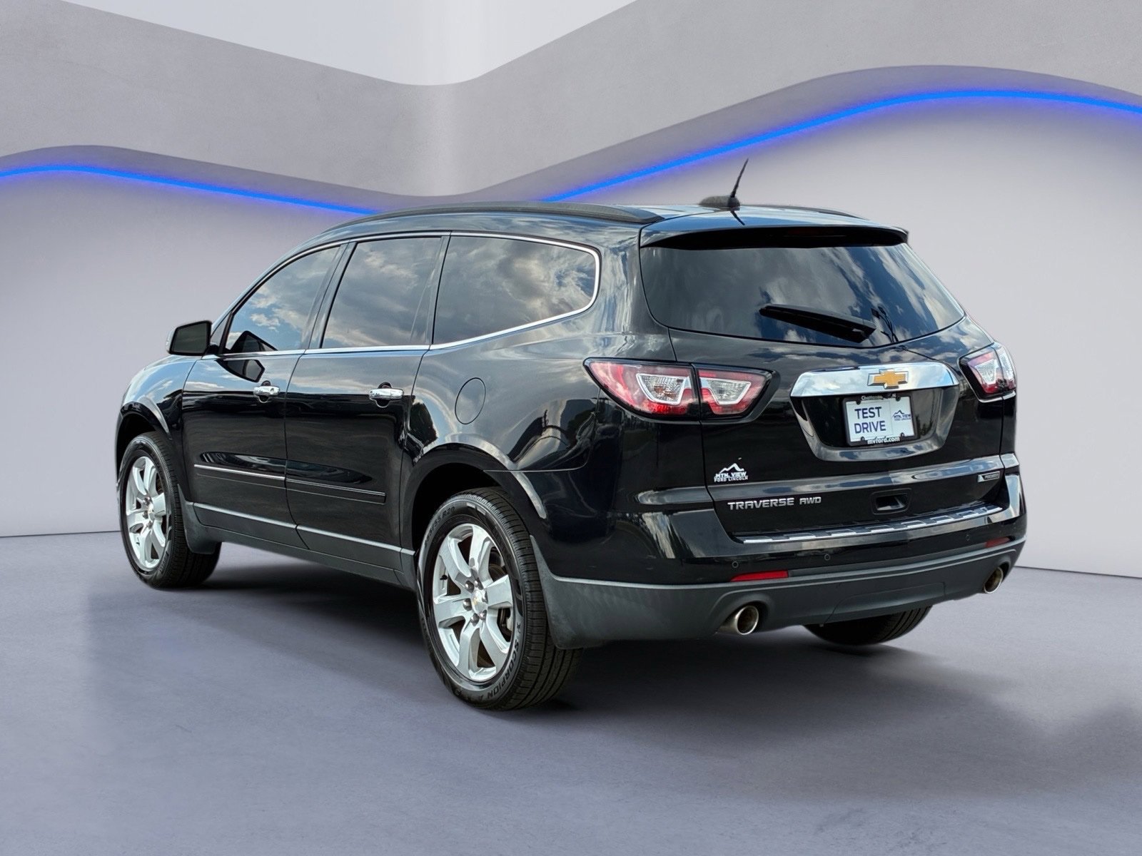 Used 2017 Chevrolet Traverse Premier AWD/4WD image 6