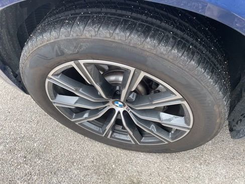 Used 2023 BMW X5 xDrive40i w/ M Sport Package image 9