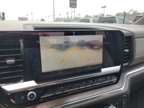 Used 2023 GMC Sierra 1500 SLT w/ SLT Premium Package image 23