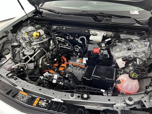 Used 2025 Cadillac Lyriq Luxury image 31