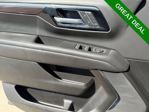 Used 2025 Chevrolet Tahoe LT AWD/4WD image 26
