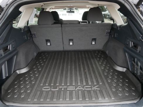 Certified 2024 Subaru Outback Premium AWD/4WD image 18