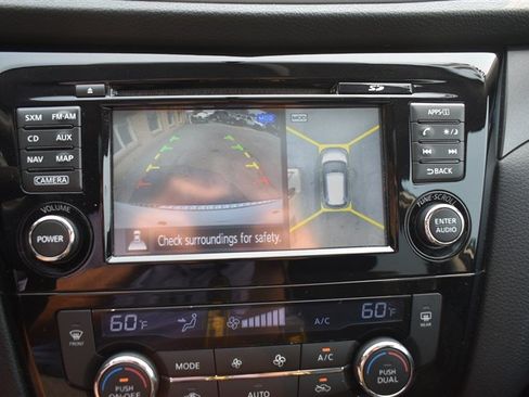 Used 2015 Nissan Rogue SV w/ SV Premium Package AWD/4WD image 18