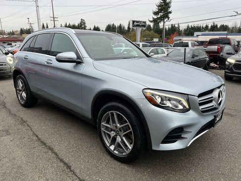 Used 2018 Mercedes-Benz GLC 300 4MATIC image 8
