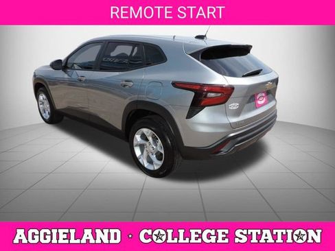 Certified 2026 Chevrolet Trax LS w/ LS Convenience Package FWD image 7