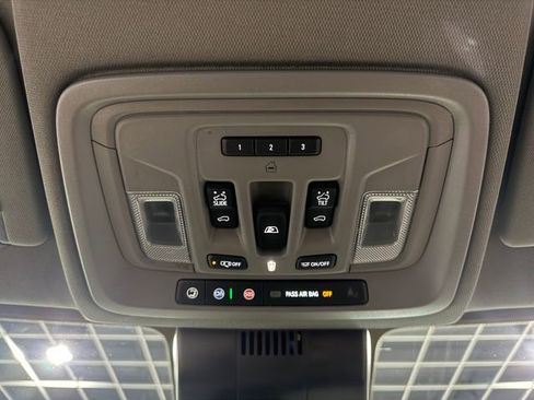 Used 2024 GMC Sierra 2500 Denali w/ Denali Reserve Package image 26