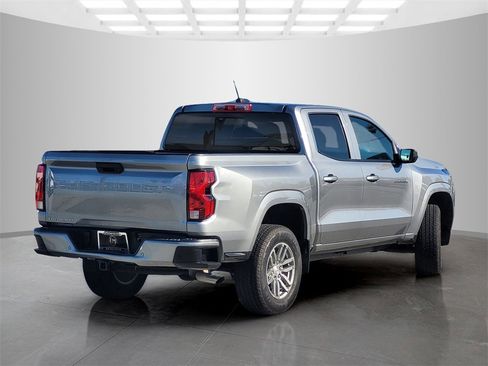 Used 2025 Chevrolet Colorado LT w/ Advanced Trailering Package image 4