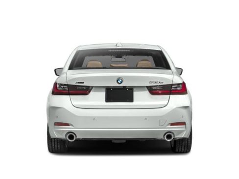 Used 2024 BMW 330e xDrive w/ Premium Package AWD/4WD image 5