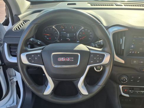 Used 2023 GMC Terrain SLE image 16