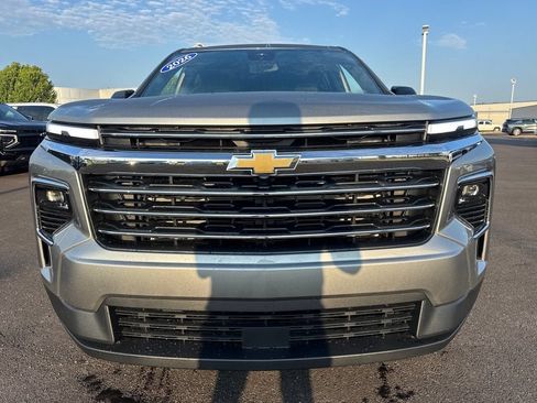 New 2026 Chevrolet Traverse LT FWD image 10