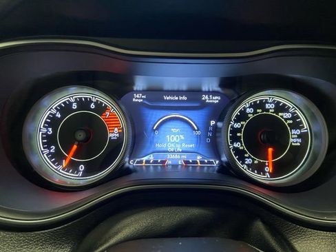 Certified 2022 Jeep Cherokee Latitude Lux image 18