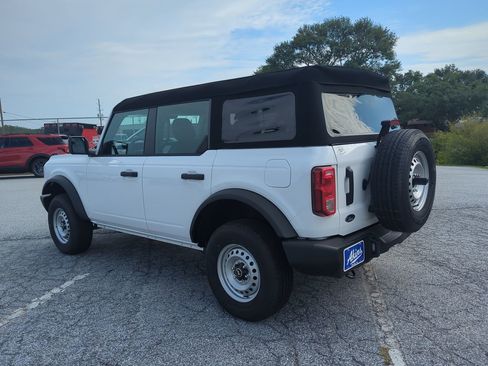 New 2025 Ford Bronco 4-Door image 5