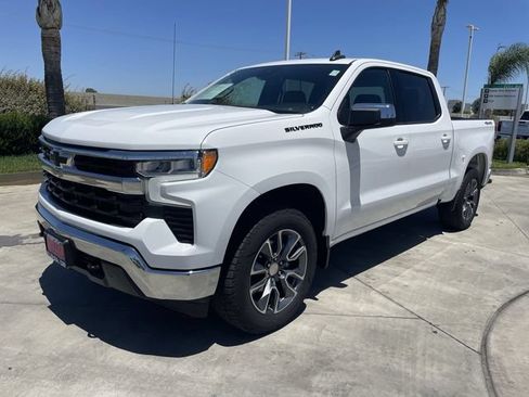 Used 2023 Chevrolet Silverado 1500 LT AWD/4WD image 4