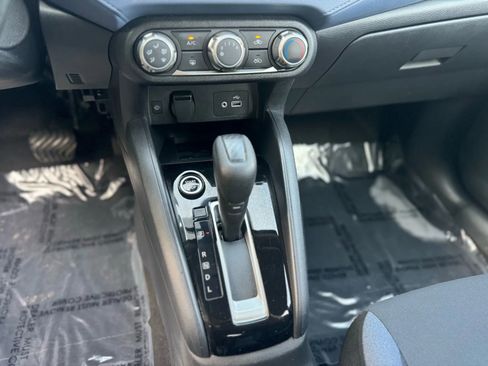 Used 2023 Nissan Versa SV w/ Trunk Package image 18