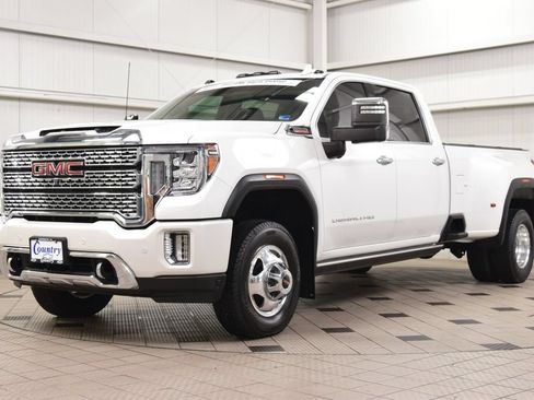 Used 2022 GMC Sierra 3500 Denali AWD/4WD image 3