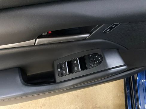 Used 2023 MAZDA MAZDA3 s image 12