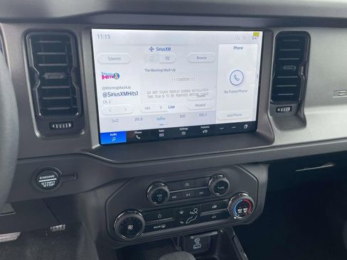 New 2025 Ford Bronco 4-Door image 8