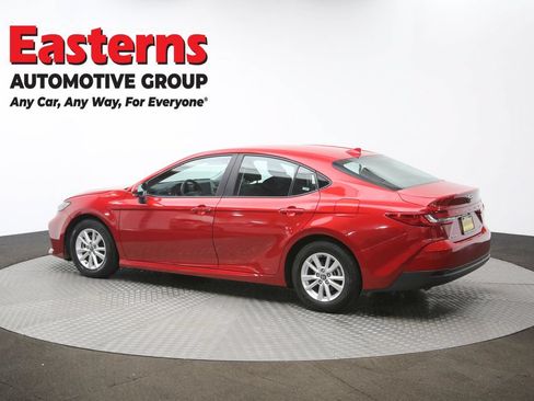 Used 2025 Toyota Camry LE FWD image 62