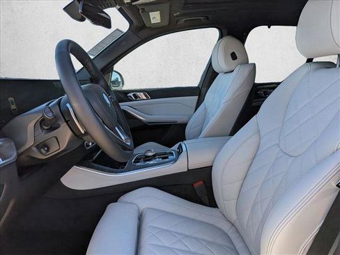 Certified 2026 BMW X5 xDrive50e w/ Executive Package AWD/4WD image 4