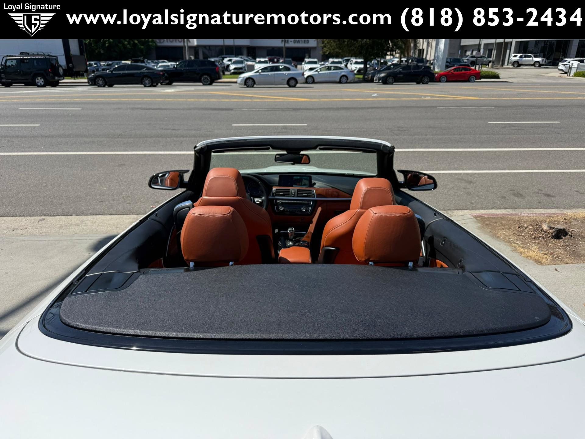 Used 2017 BMW M4 Convertible RWD image 10