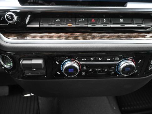 New 2026 GMC Sierra 1500 SLE w/ Preferred Package image 22