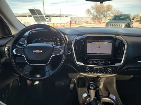 Used 2019 Chevrolet Traverse Premier w/ Driver Confidence II Package image 6