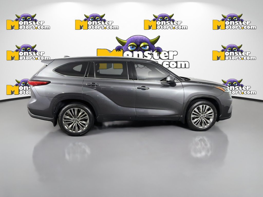 Used 2021 Toyota Highlander Platinum AWD/4WD image 4