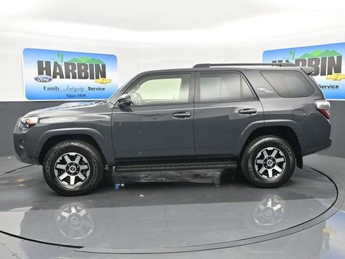 Used 2024 Toyota 4Runner TRD Off-Road image 2