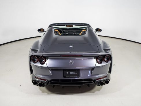 Used 2022 Ferrari 812 GTS RWD image 10