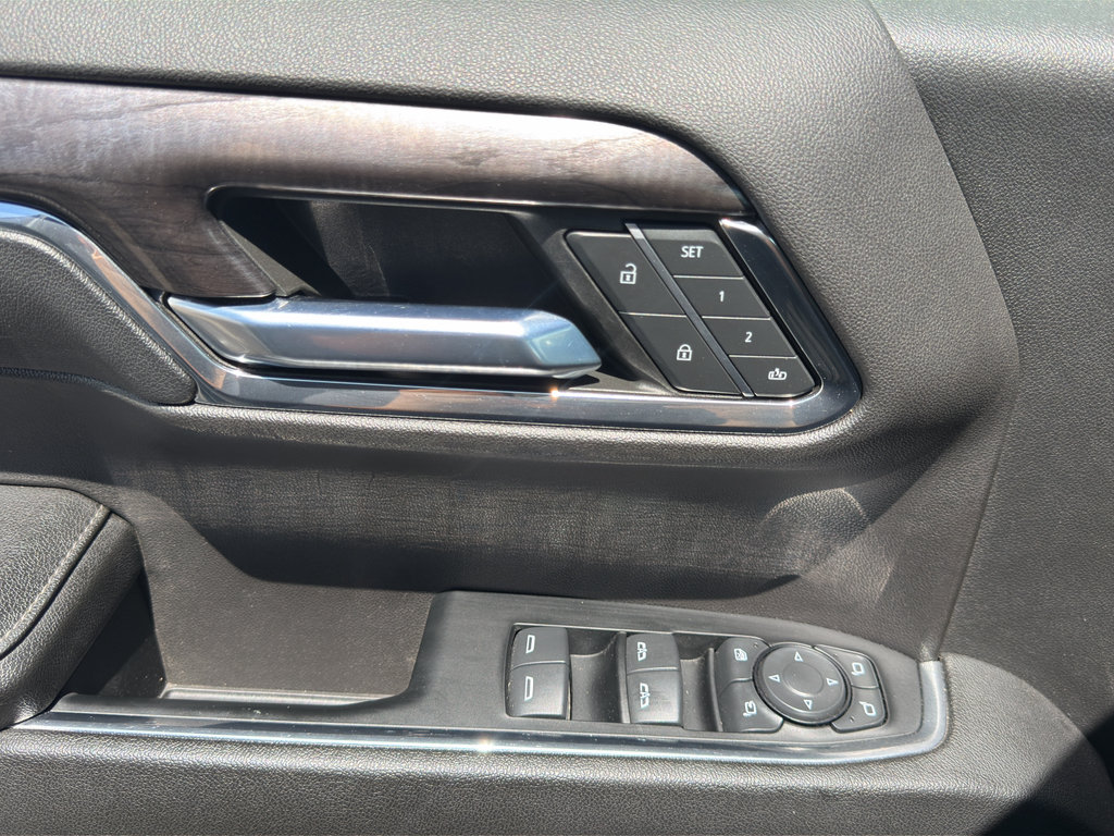 Used 2023 Chevrolet Silverado 1500 LTZ AWD/4WD image 26