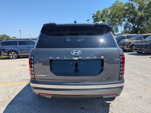 Used 2026 Hyundai Palisade FWD Hybrid image 6