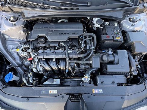 Used 2023 Hyundai Elantra Limited image 28