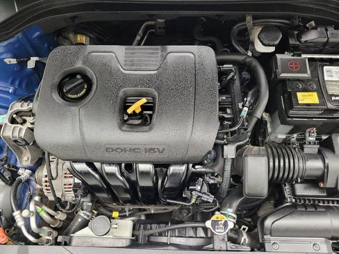 Used 2020 Hyundai Elantra Limited FWD image 30