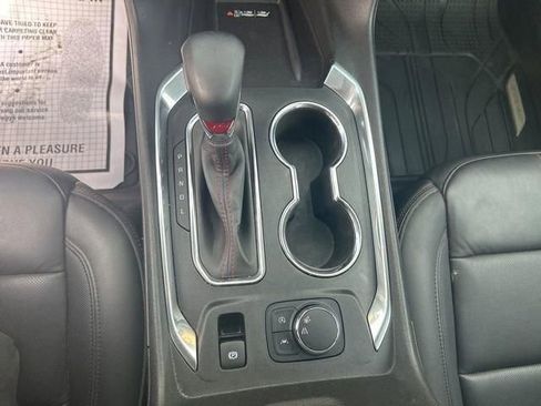 Used 2023 Chevrolet Traverse RS w/ LPO, Floor Liner Package FWD image 12