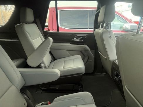 Used 2023 Chevrolet Tahoe Z71 w/ Luxury Package image 8