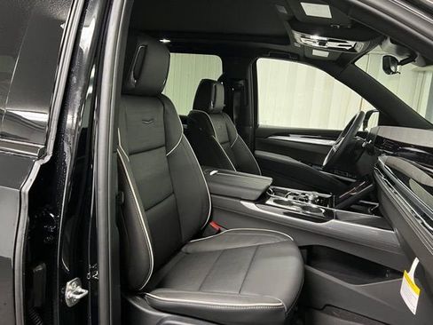 New 2026 Cadillac Escalade ESV Sport w/ Touring Package image 17