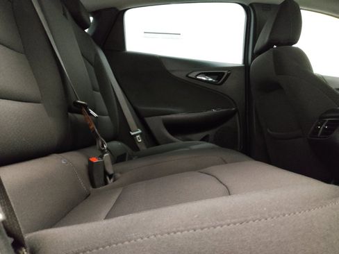 Used 2020 Chevrolet Malibu LT FWD image 19