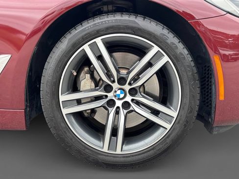 Used 2023 BMW 530i w/ Premium Package RWD image 16