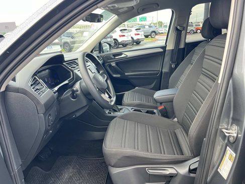 Certified 2023 Volkswagen Tiguan S image 18