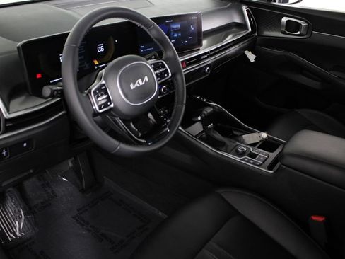 Used 2025 Kia Sorento S FWD image 18