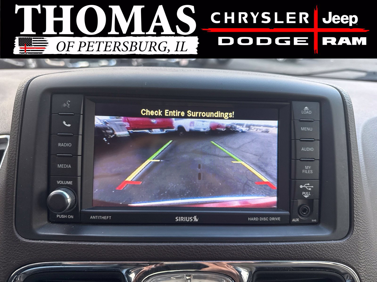 Used 2013 Chrysler Town & Country Touring-L FWD image 18
