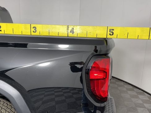 Used 2024 GMC Canyon AT4 w/ Technology Package image 10