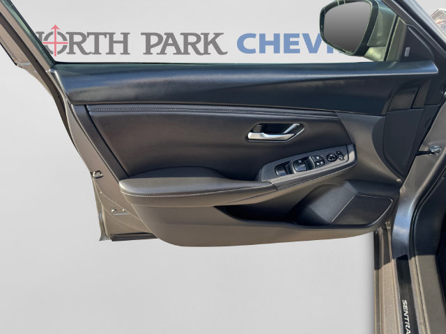 Used 2024 Nissan Sentra SV FWD image 10