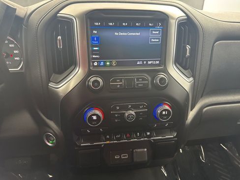 Used 2022 Chevrolet Silverado 1500 LT w/ Bed Protection Package image 9