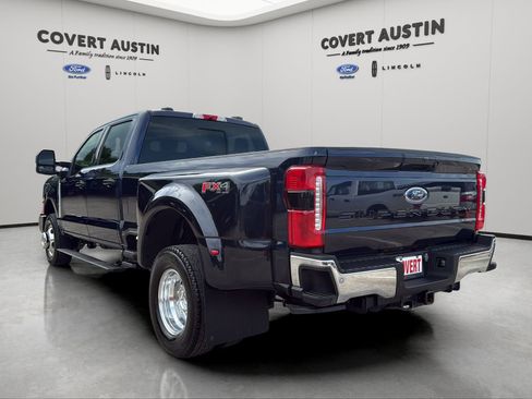 Used 2024 Ford F350 Lariat w/ FX4 Off-Road Package AWD/4WD image 3