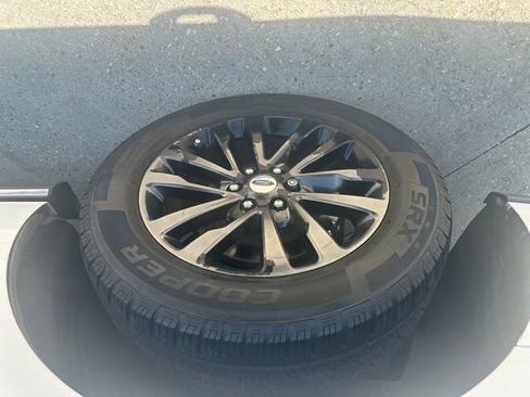 Used 2019 Ford Expedition Limited RWD image 31