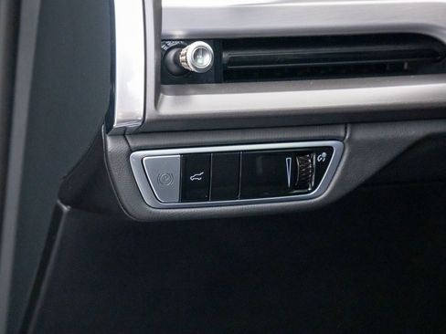 New 2026 Cadillac Vistiq Sport w/ LPO, Floor Liner Package image 18