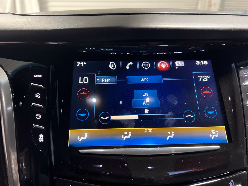 Used 2019 Cadillac Escalade Platinum AWD/4WD image 37