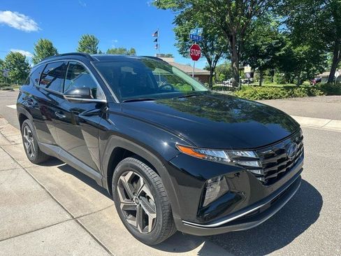 Used 2022 Hyundai Tucson Limited w/ Winter Package AWD/4WD image 2