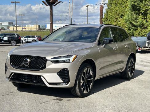 New 2026 Volvo XC60 B5 Plus w/ Protection Package Premier image 7